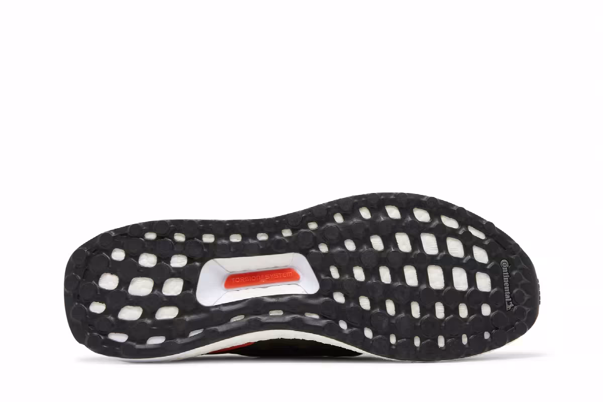 Adidas UltraBoost 5.0 DNA Black Solar Red, view 5
