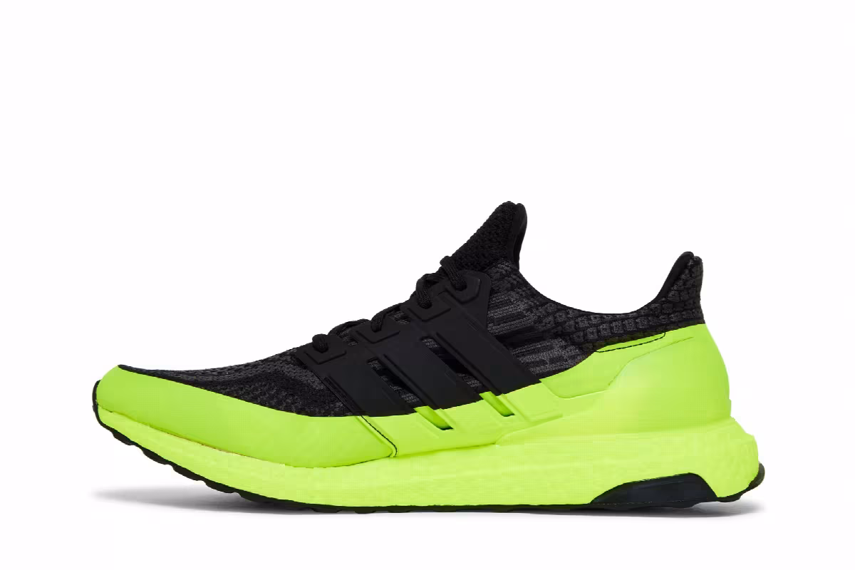 adidas UltraBoost 5.0 DNA Black Solar Yellow, view 4