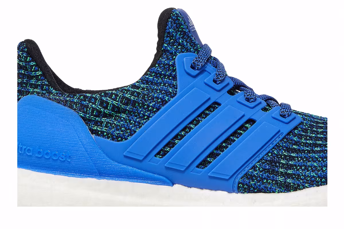 Adidas UltraBoost 4.0 J Hi-Res Blue, view 3