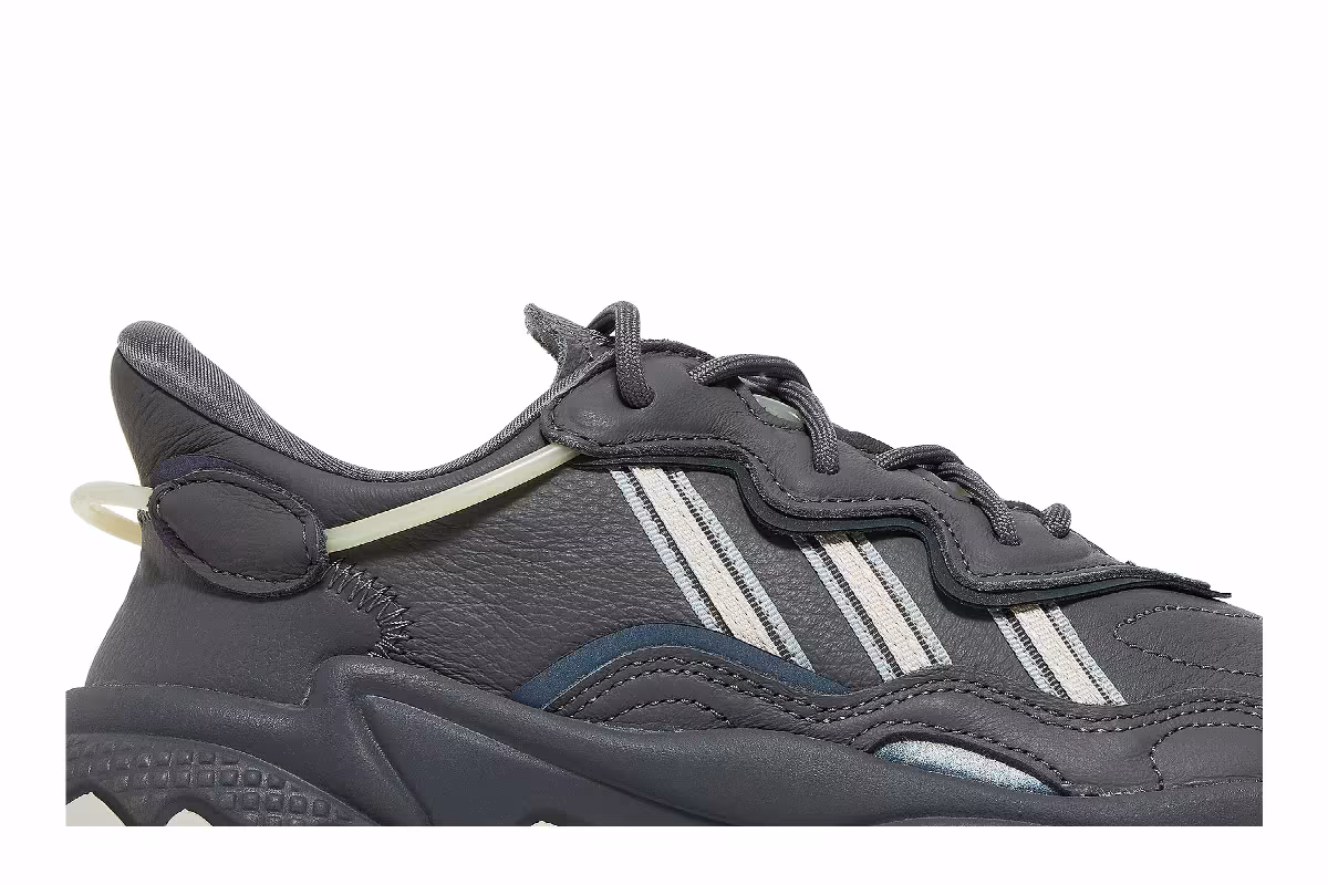 Adidas Women's Ozweego Grey Ash Silver, view 3