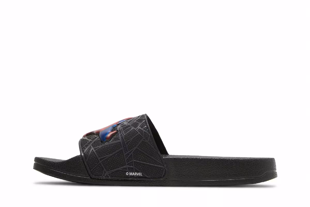 Marvel x adidas Adilette Shower Slide J Spider-Man, view 4