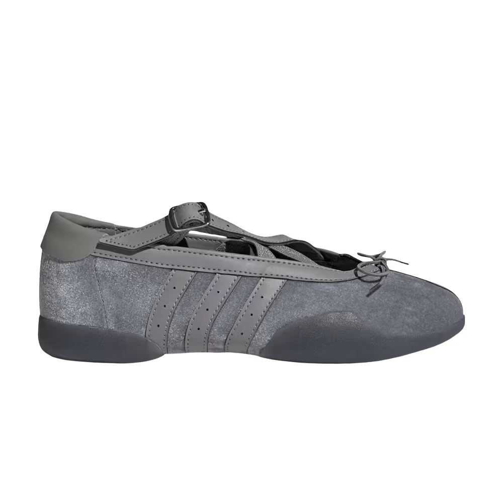 adidas Women's Taekwondo Mei Ballet' Charcoal Solid Grey' Charcoal Solid Grey