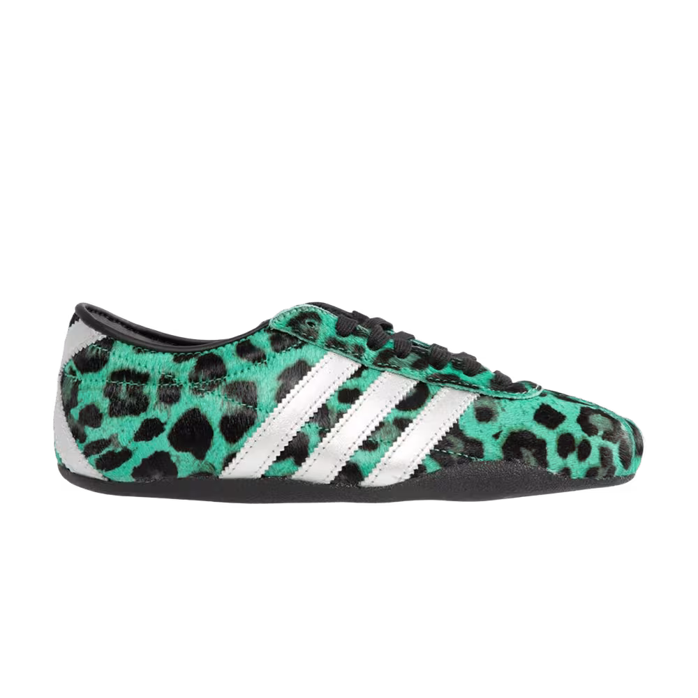 adidas Women's Tokyo Screaming Green Silver Metallic Black