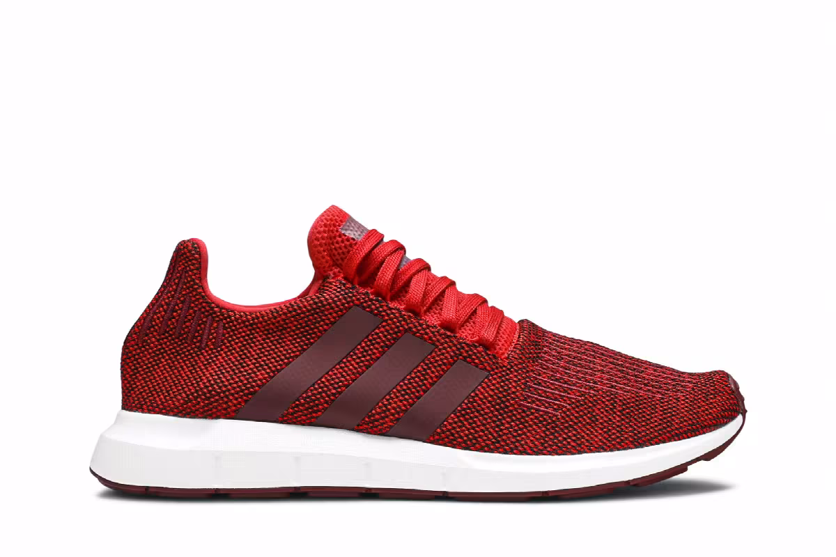 Adidas Swift Run Red, view 2