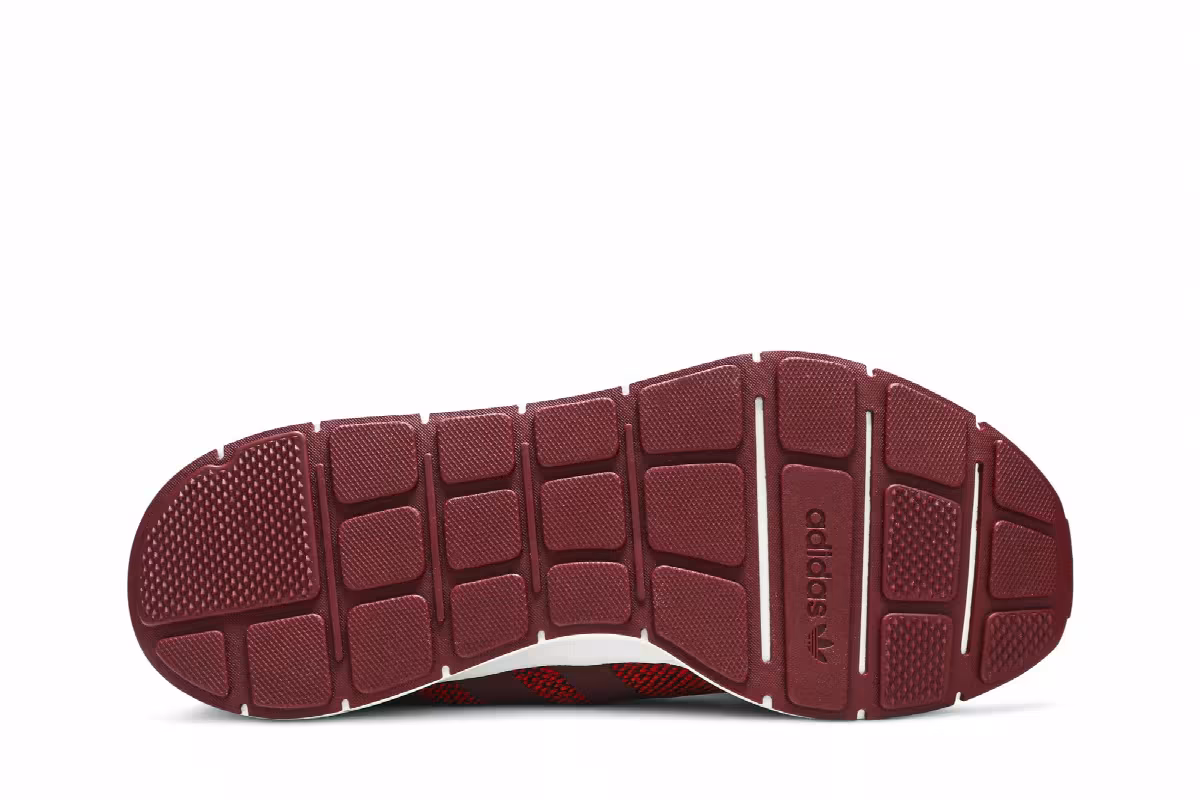 Adidas Swift Run Red, view 5
