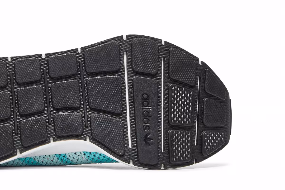 Adidas Women's Swift Run Primeknit Aqua, view 6