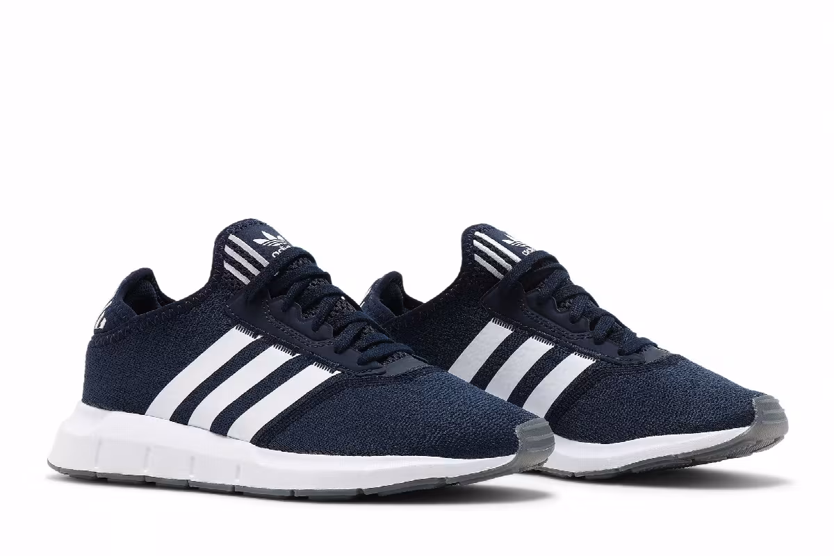 Adidas Women's Swift Run X Collegiate Navy, view 9