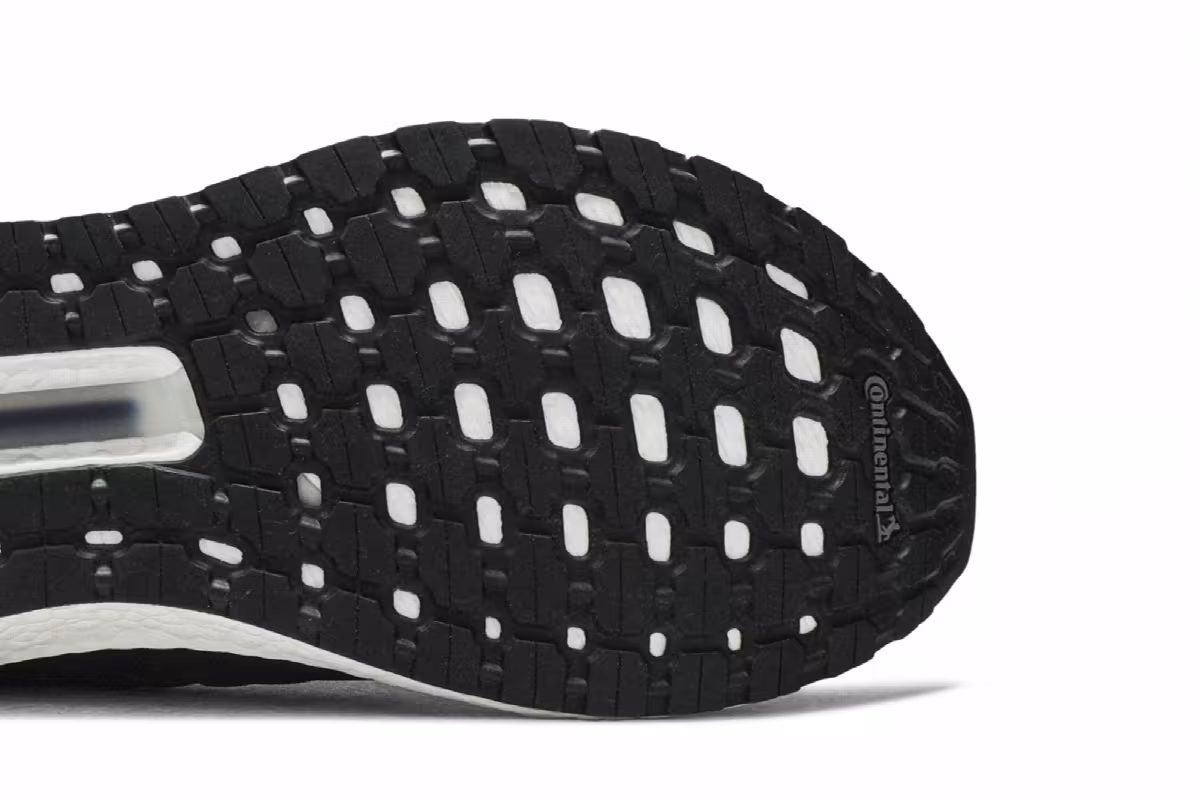 Adidas UltraBoost 19 Black Linen, view 6