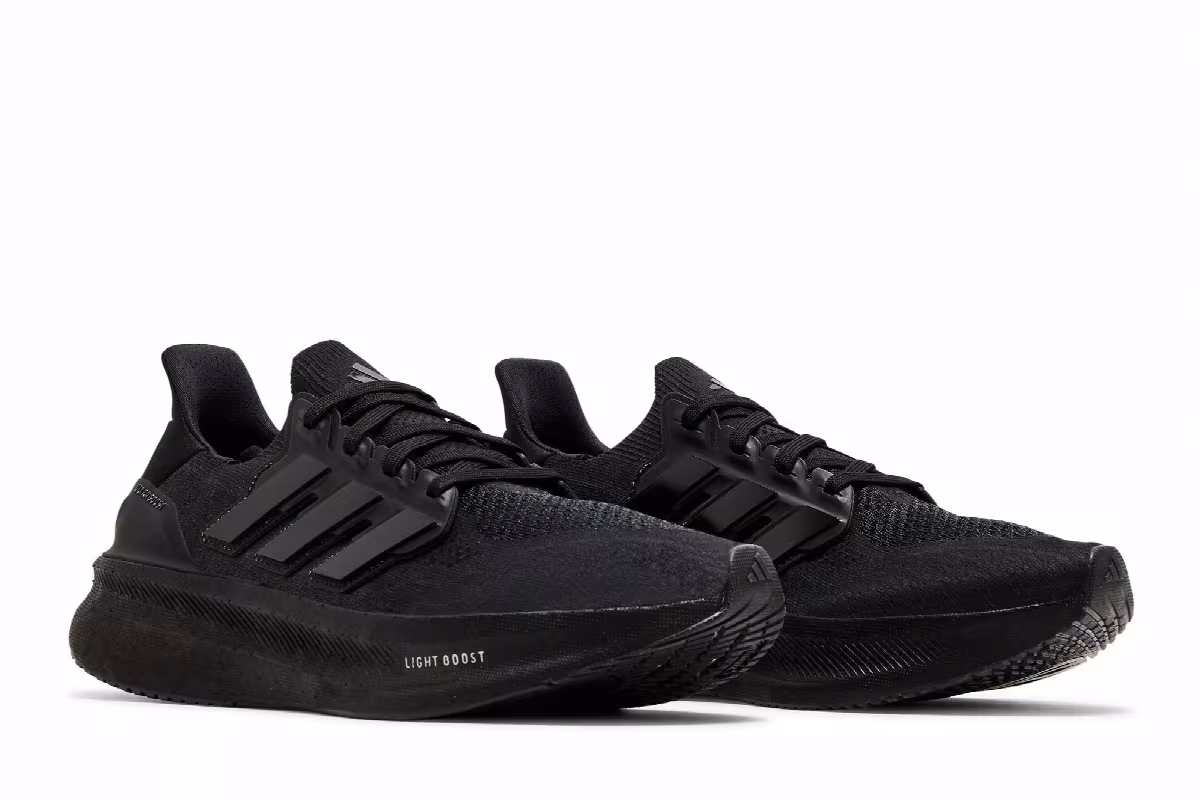 adidas UltraBoost 5 Triple Black, view 9