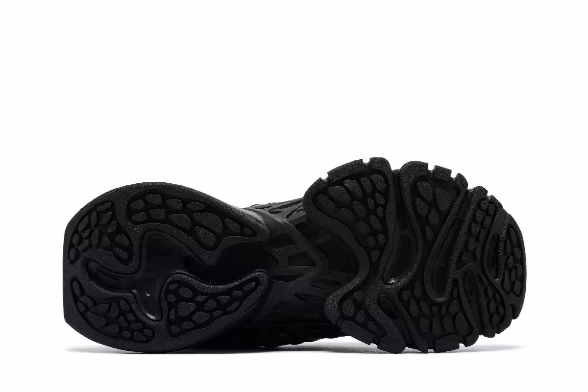 adidas XLG Runner Deluxe Black, view 5