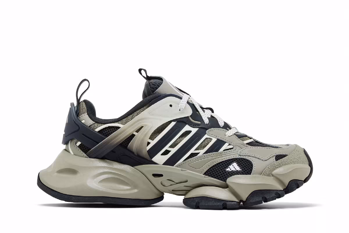 adidas XLG Runner Deluxe Grey Black, view 2