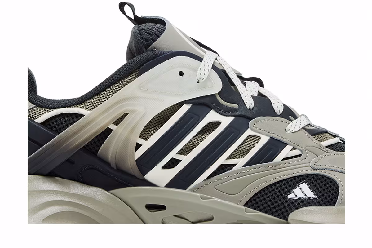 adidas XLG Runner Deluxe Grey Black, view 3