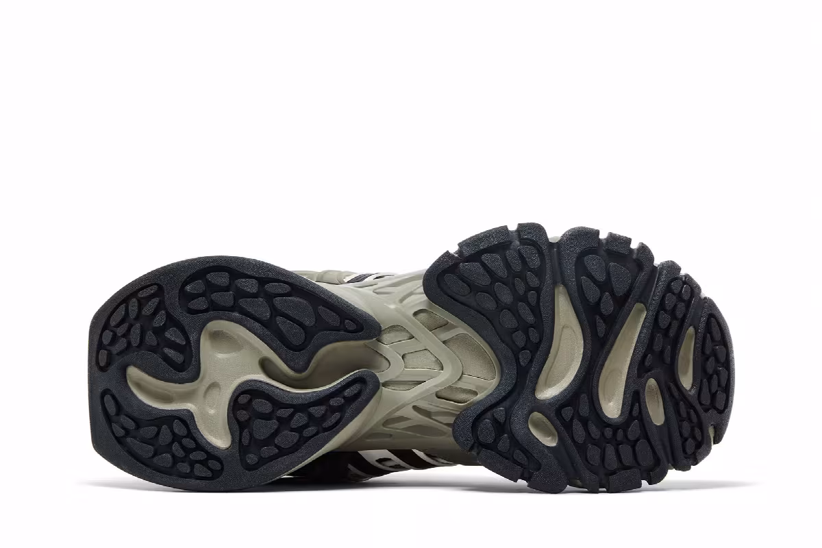 adidas XLG Runner Deluxe Grey Black, view 5