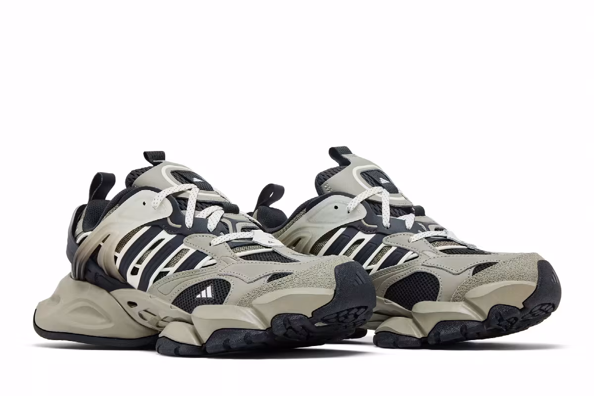 adidas XLG Runner Deluxe Grey Black, view 9