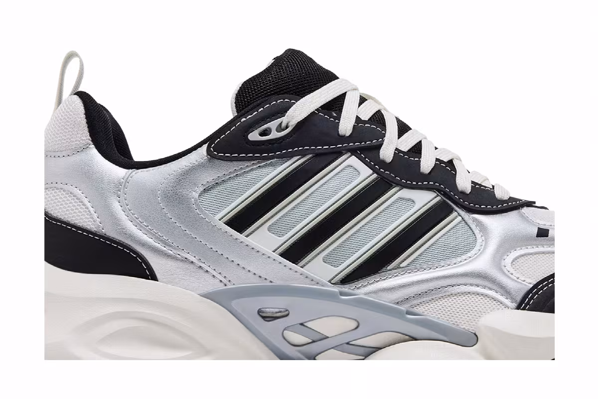 adidas XLG Runner Core White Core Black Silver Metallic, view 3