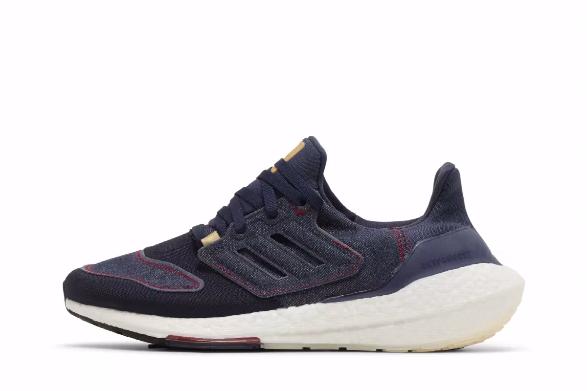 adidas UltraBoost 22 Shadow Navy, view 4