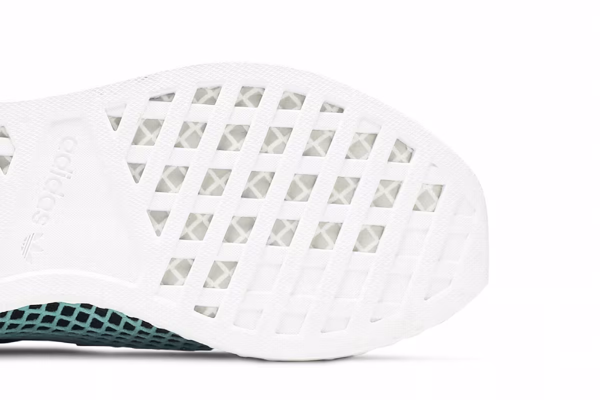 Parley x adidas Deerupt Runner Core Black, view 6