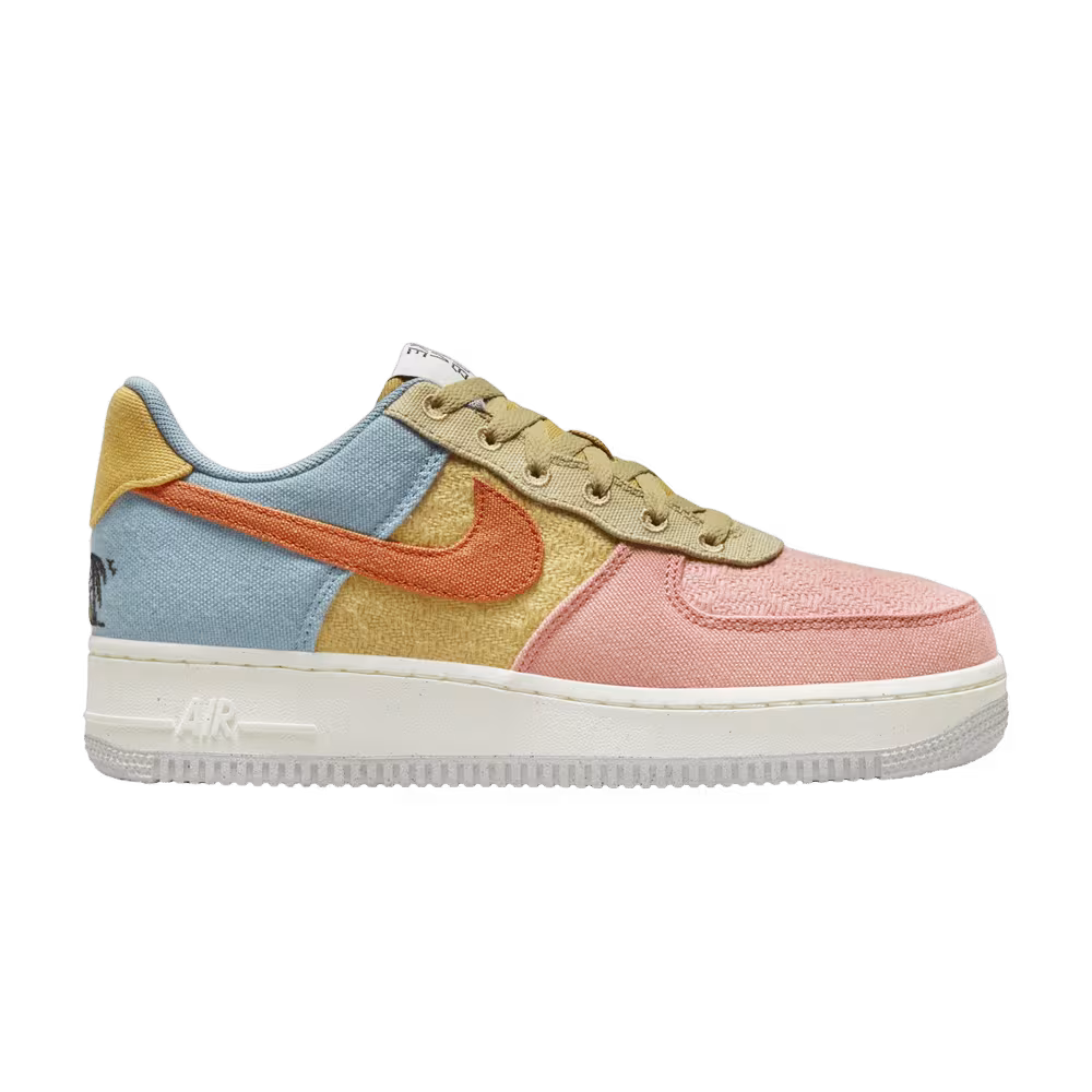 Nike Women's Air Force 1 Sun Club