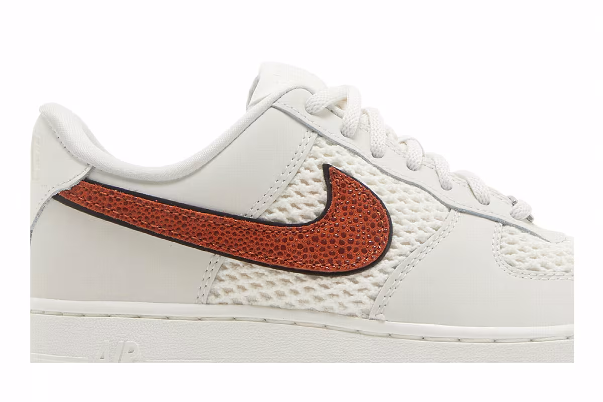 Nike Women's Air Force 1 Basketball Leather, view 3