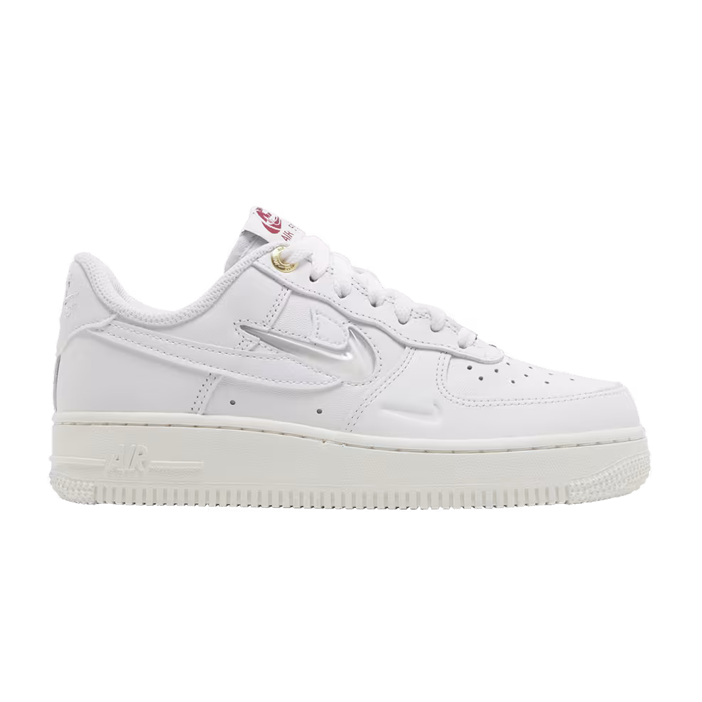 Nike Women's Air Force 1 History of Logos