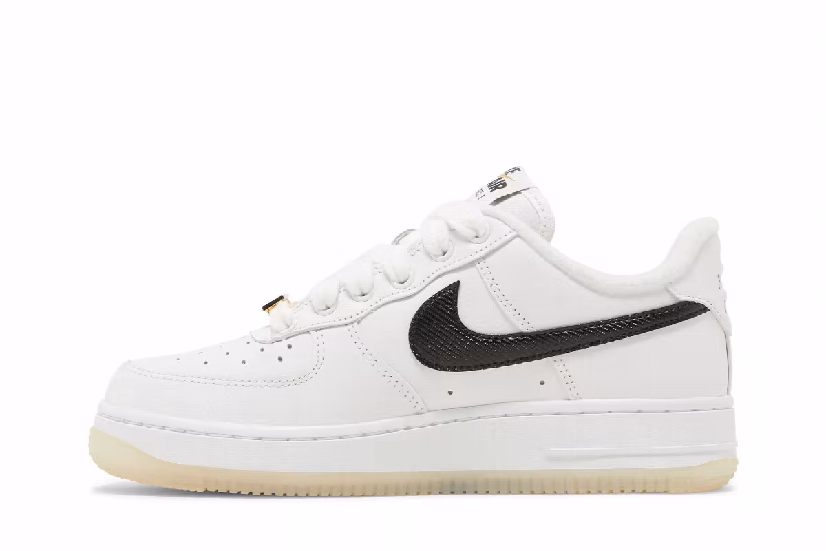 Nike Women's Air Force 1 Bronx Origins, view 4