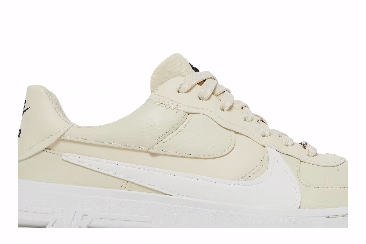 Nike Women's Air Force 1 PLT.AF.ORM Fossil, view 3