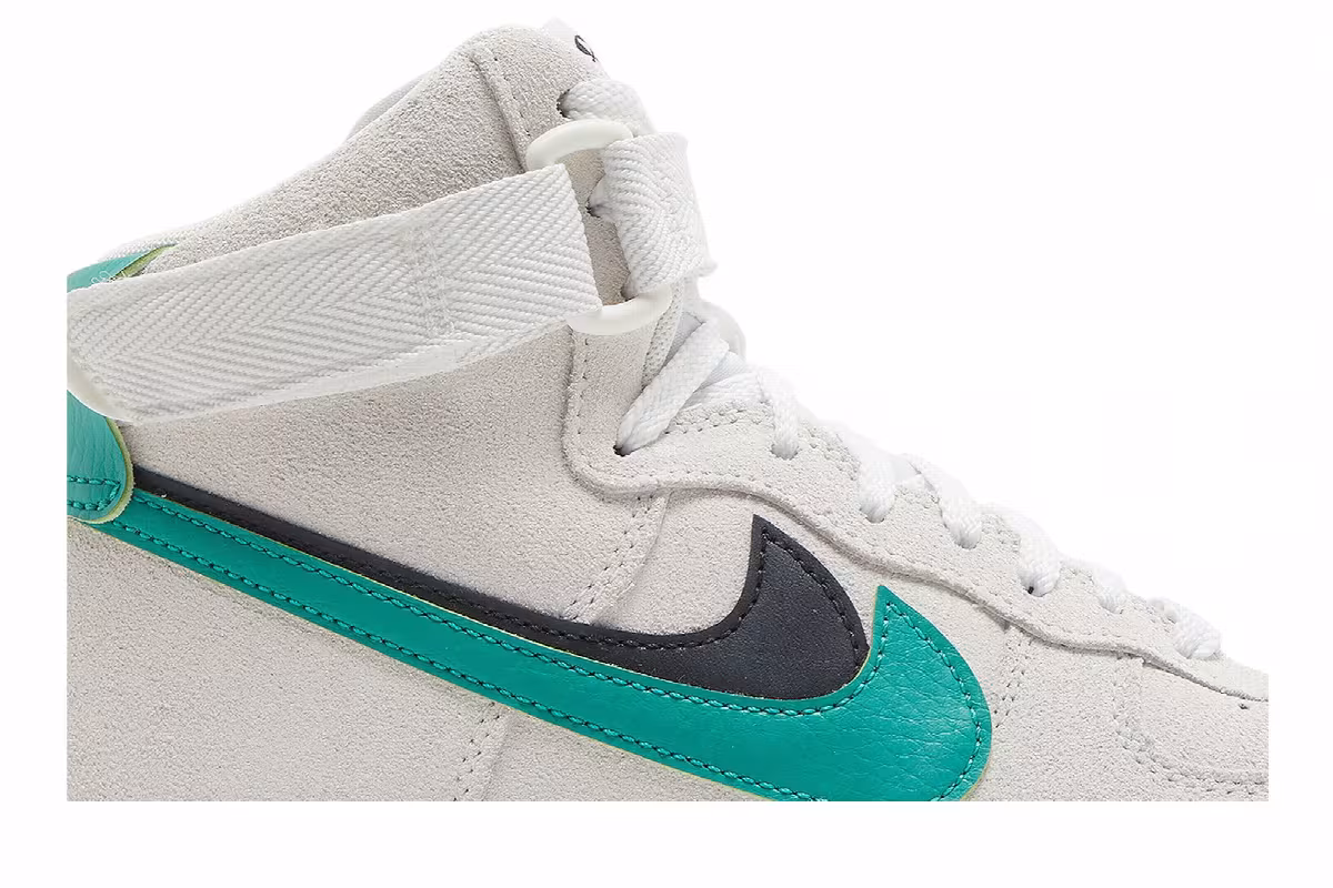 Nike Women's Air Force 1 High SE 82 - Neptune Green, view 3
