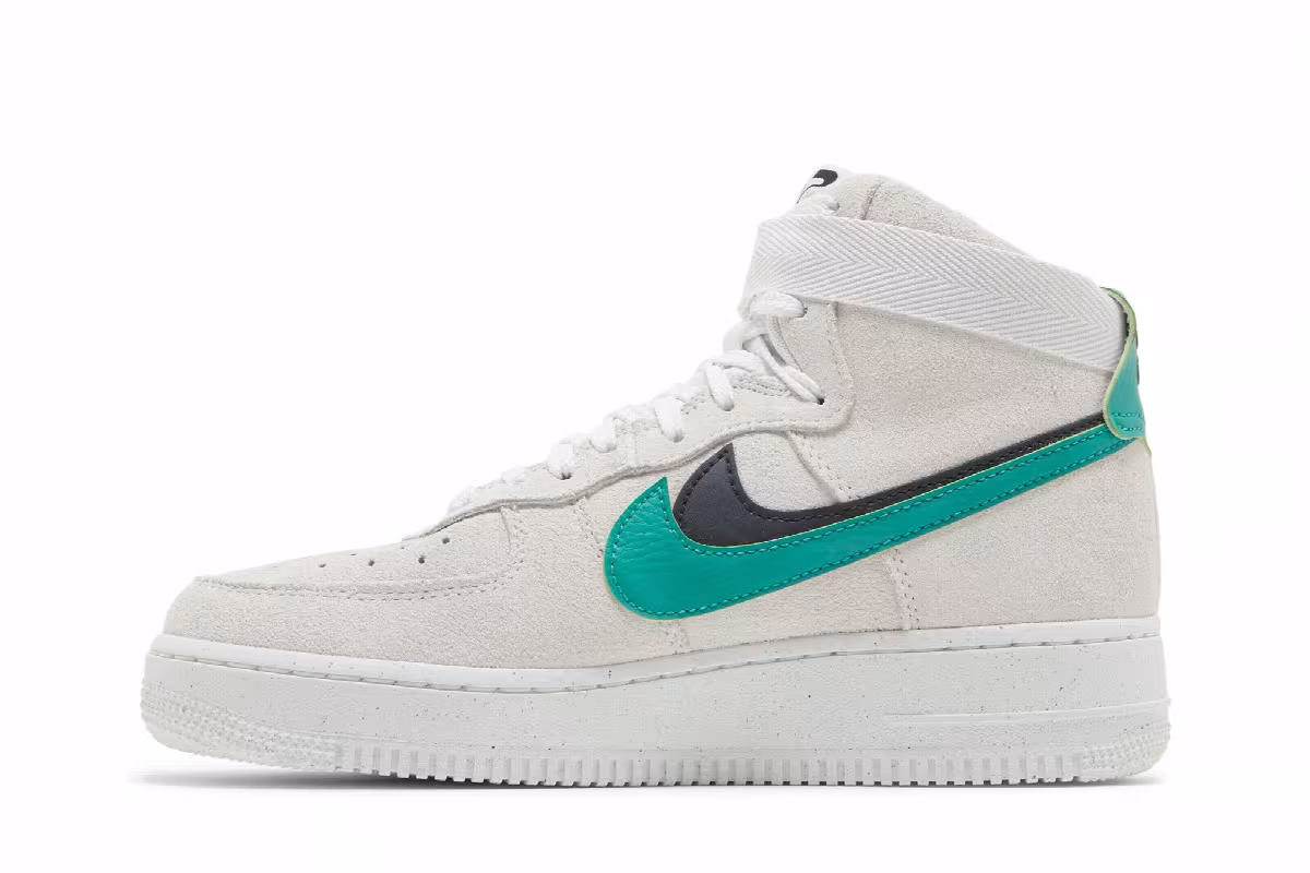 Nike Women's Air Force 1 High SE 82 - Neptune Green, view 4