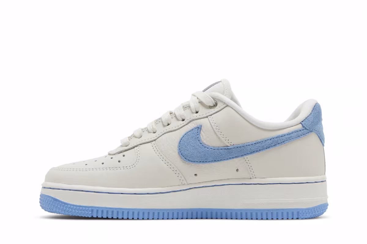 Nike Women's Air Force 1 LXX White University Blue, view 4