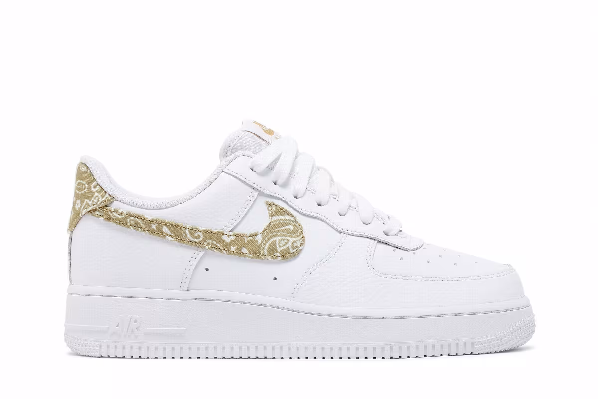 Nike Women's Air Force 1 White Barely Paisley, view 2