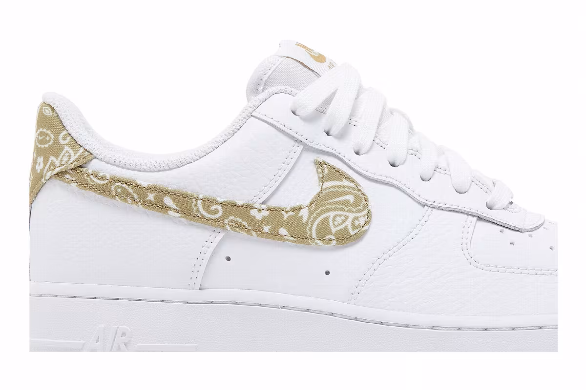 Nike Women's Air Force 1 White Barely Paisley, view 3