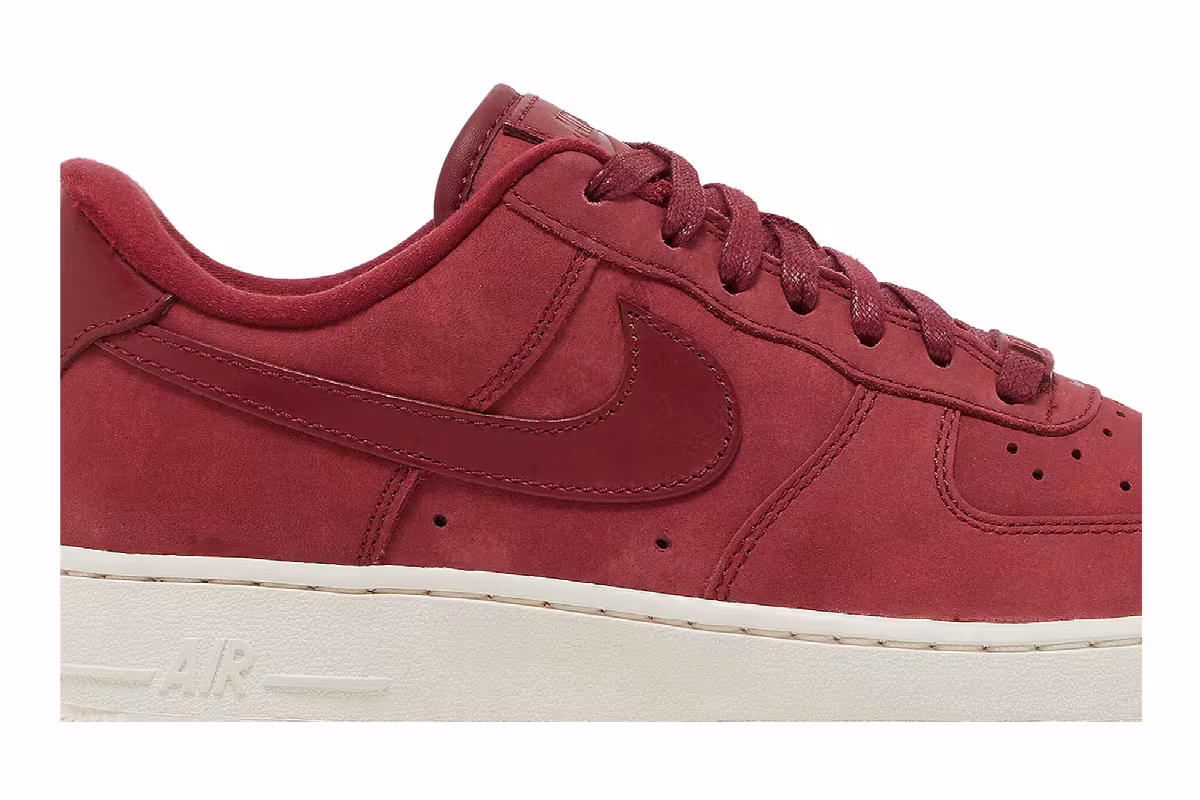 Nike Women's Air Force 1 Premium Team Red, view 3