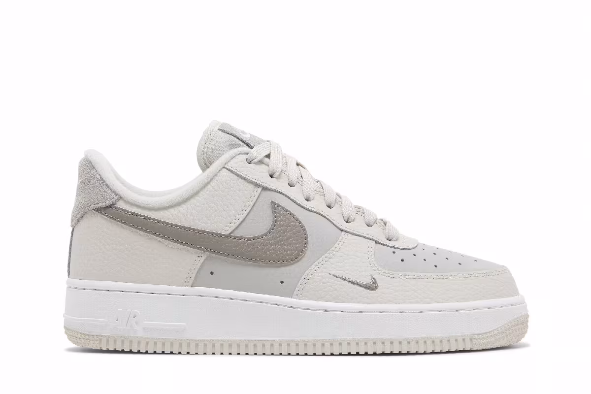 Nike Women's Air Force 1 Low Moon Fossil, view 2