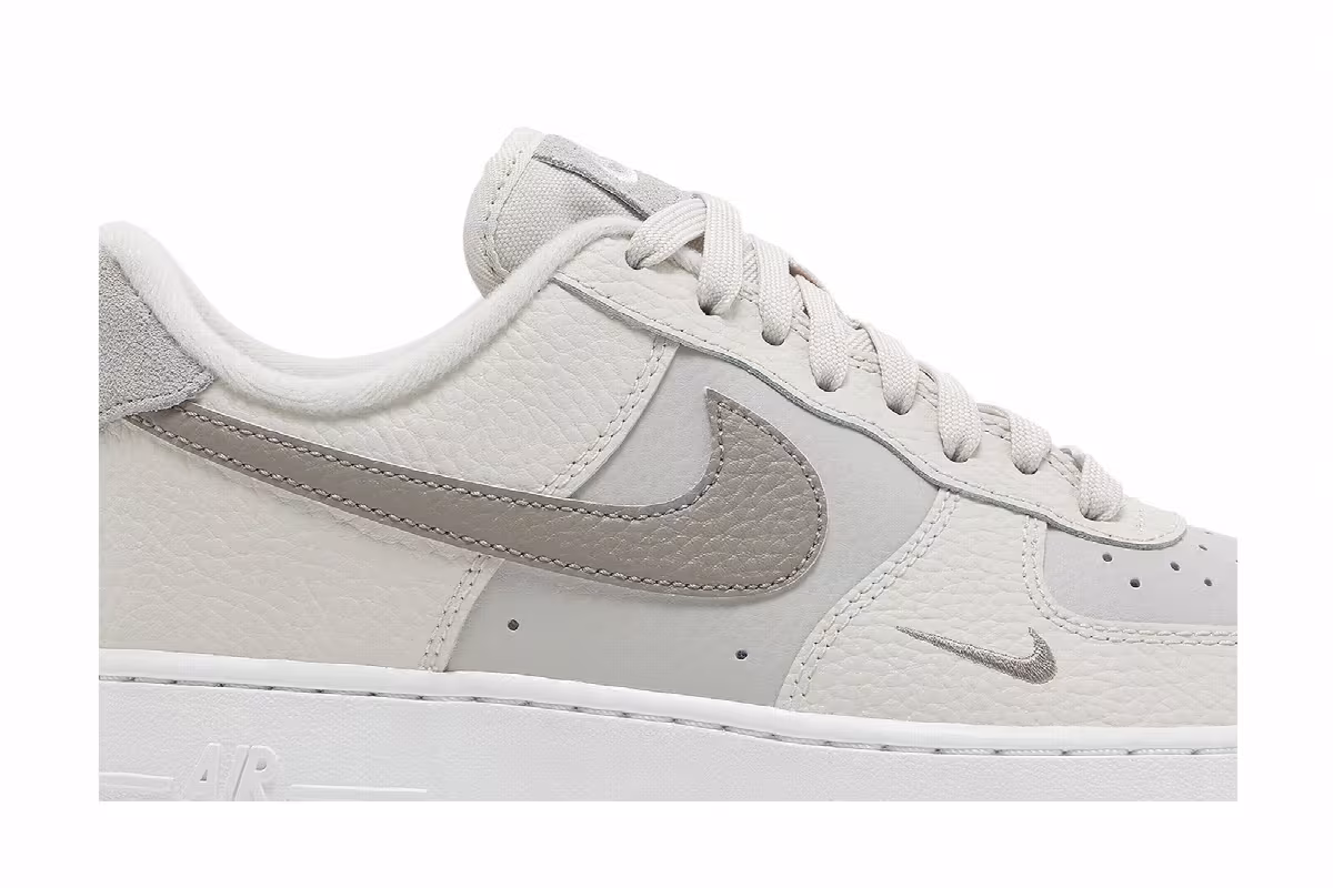 Nike Women's Air Force 1 Low Moon Fossil, view 3