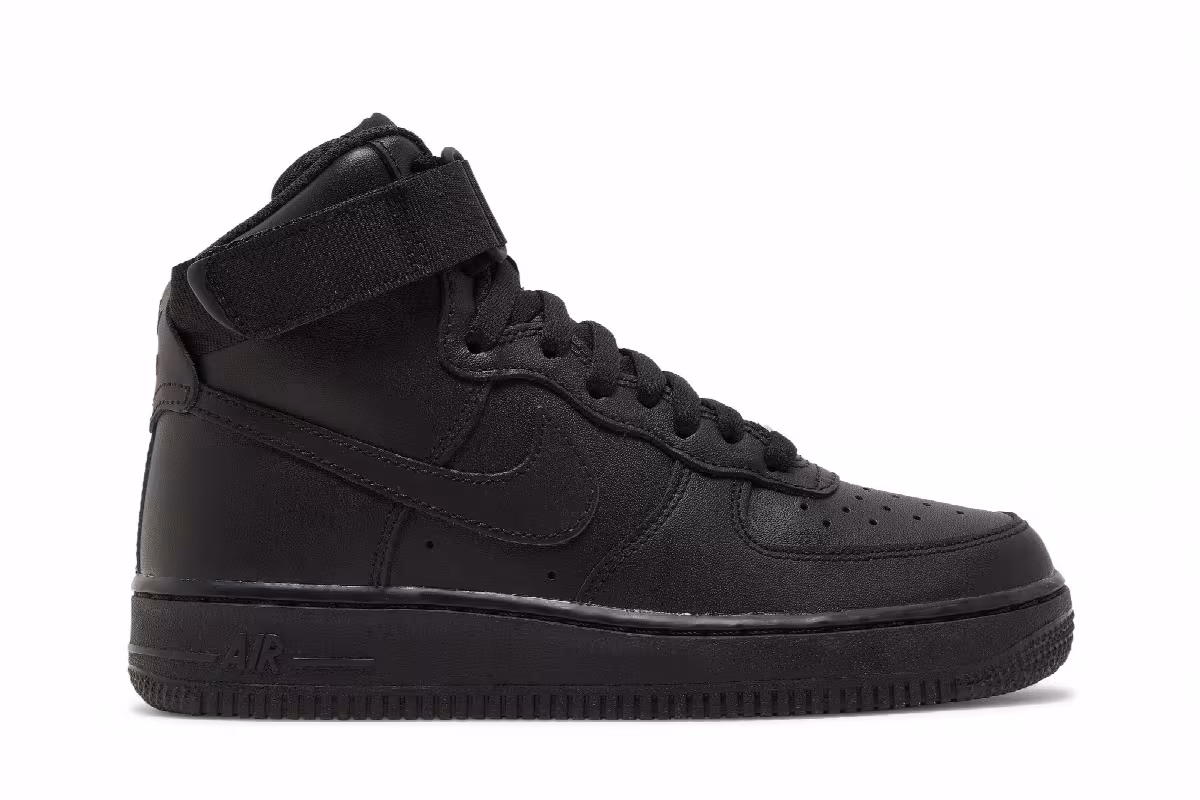 Nike Women's Air Force 1 High Triple Black, view 2