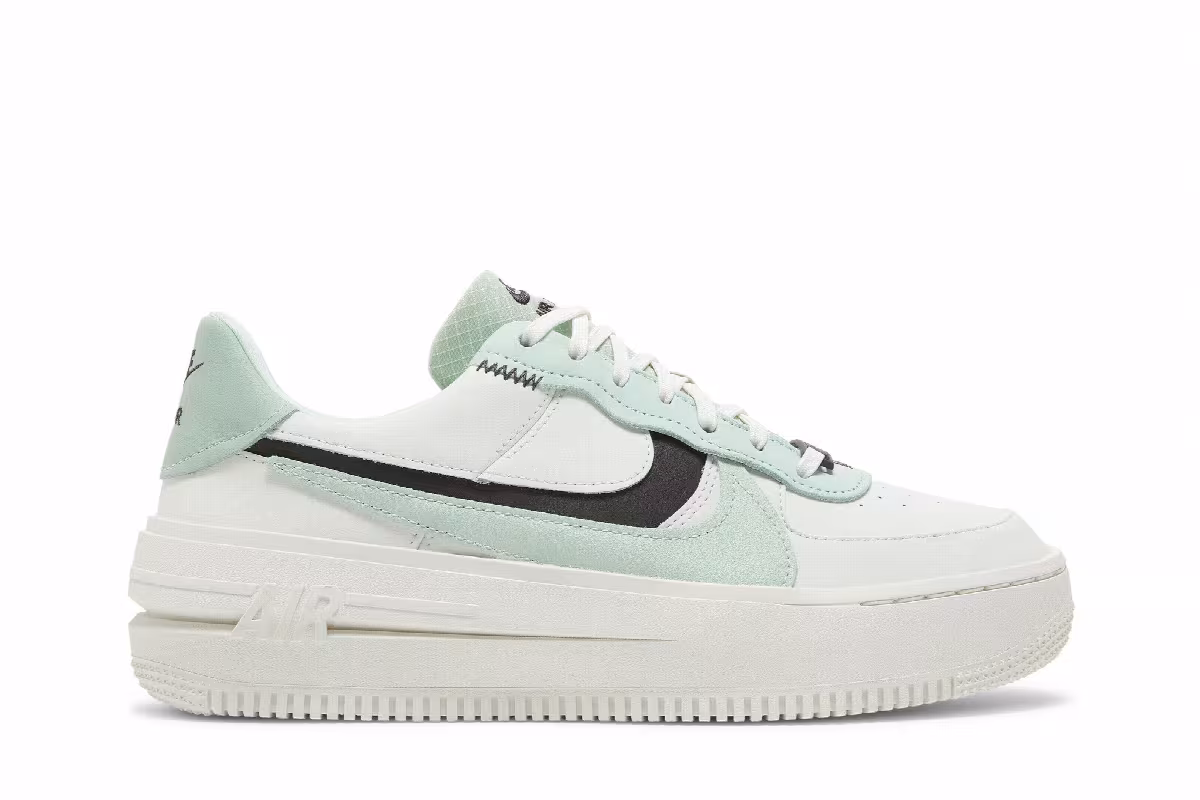 Nike Women's Air Force 1 PLT.AF.ORM Barely Green, view 2