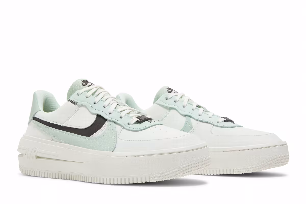 Nike Women's Air Force 1 PLT.AF.ORM Barely Green, view 9