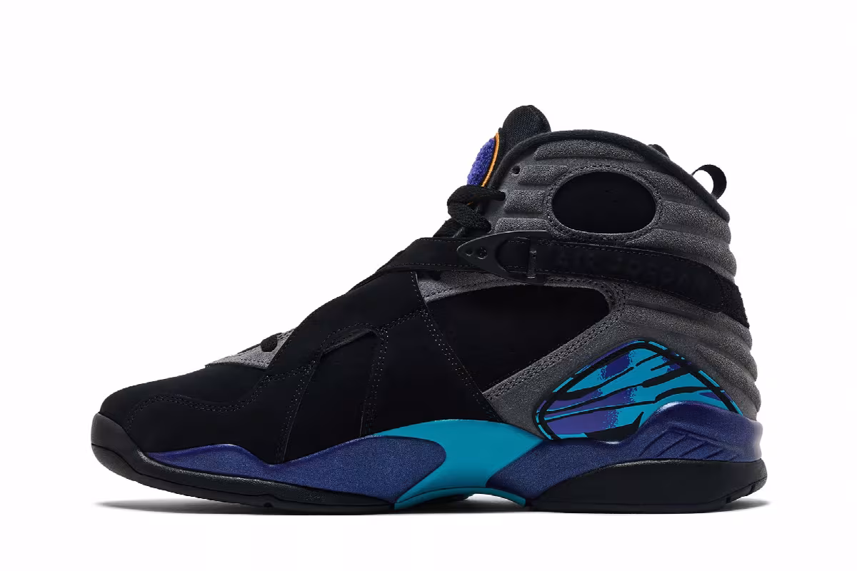Air Jordan 8 Aqua 2025, view 4