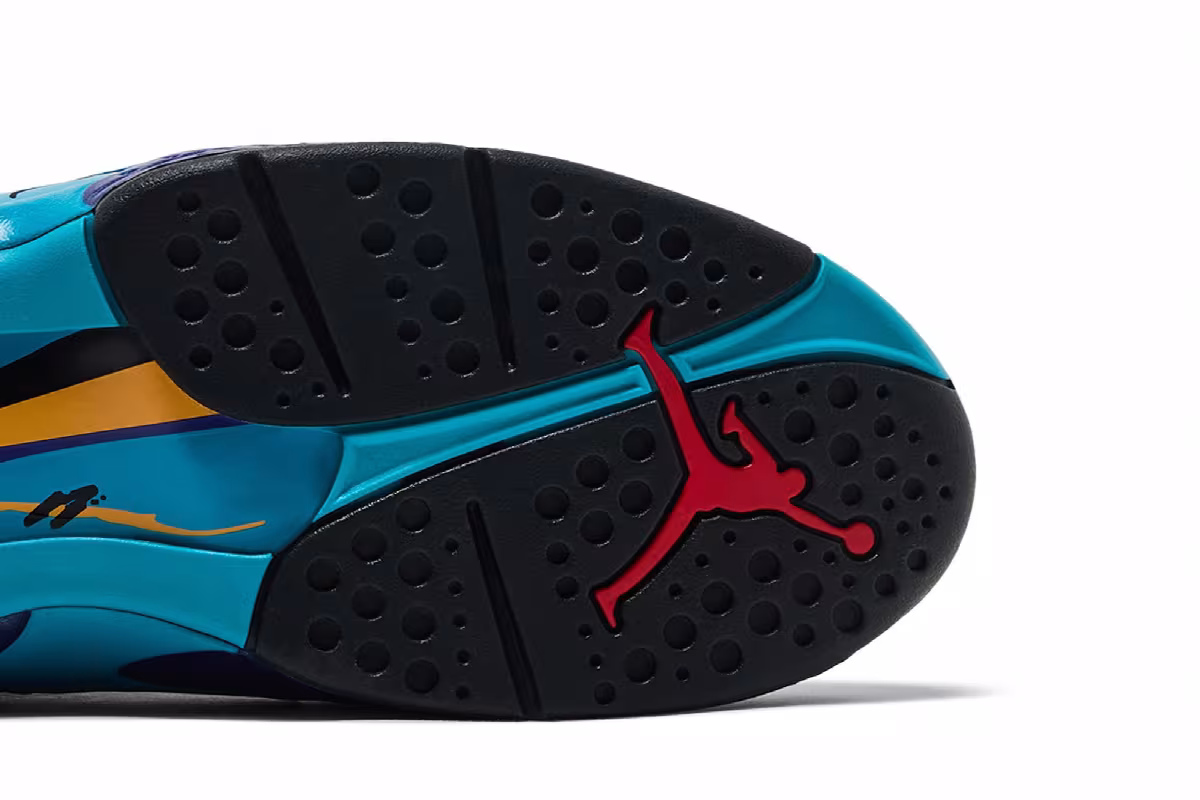 Air Jordan 8 Aqua 2025, view 6