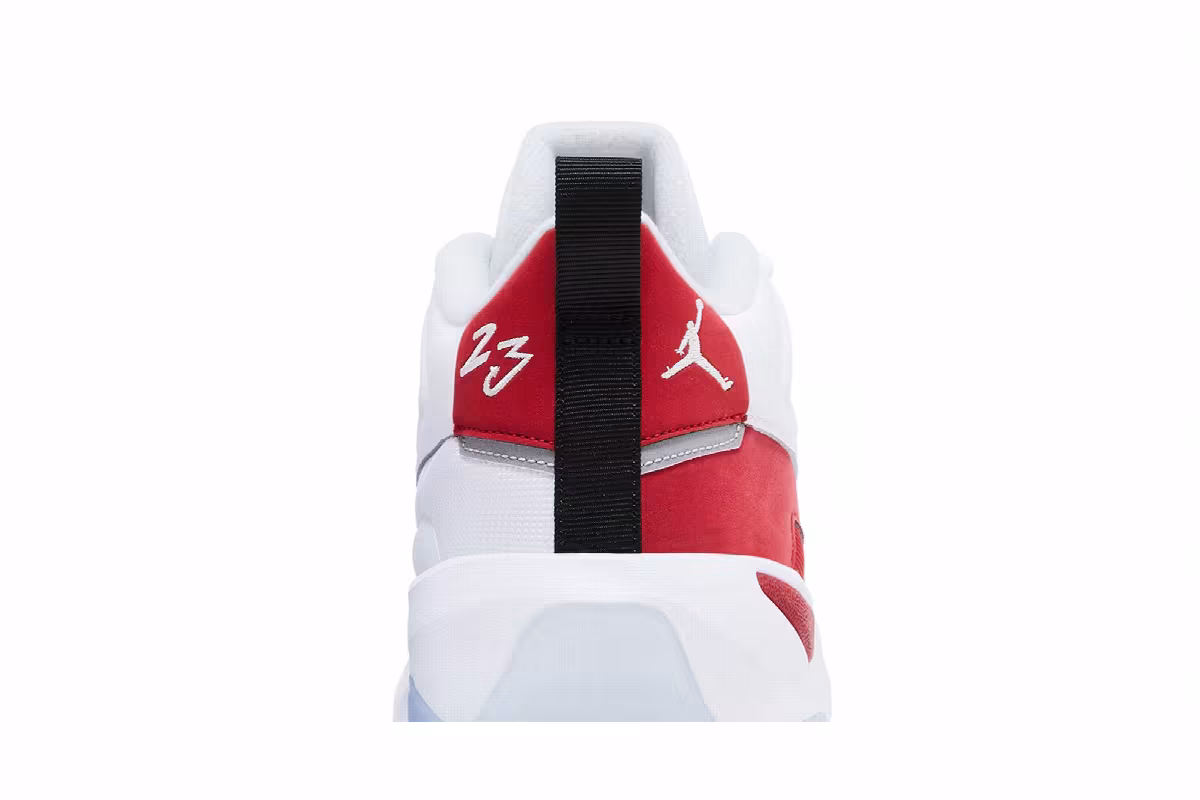 Air Jordan Max Aura 7 White Gym Red, view 8