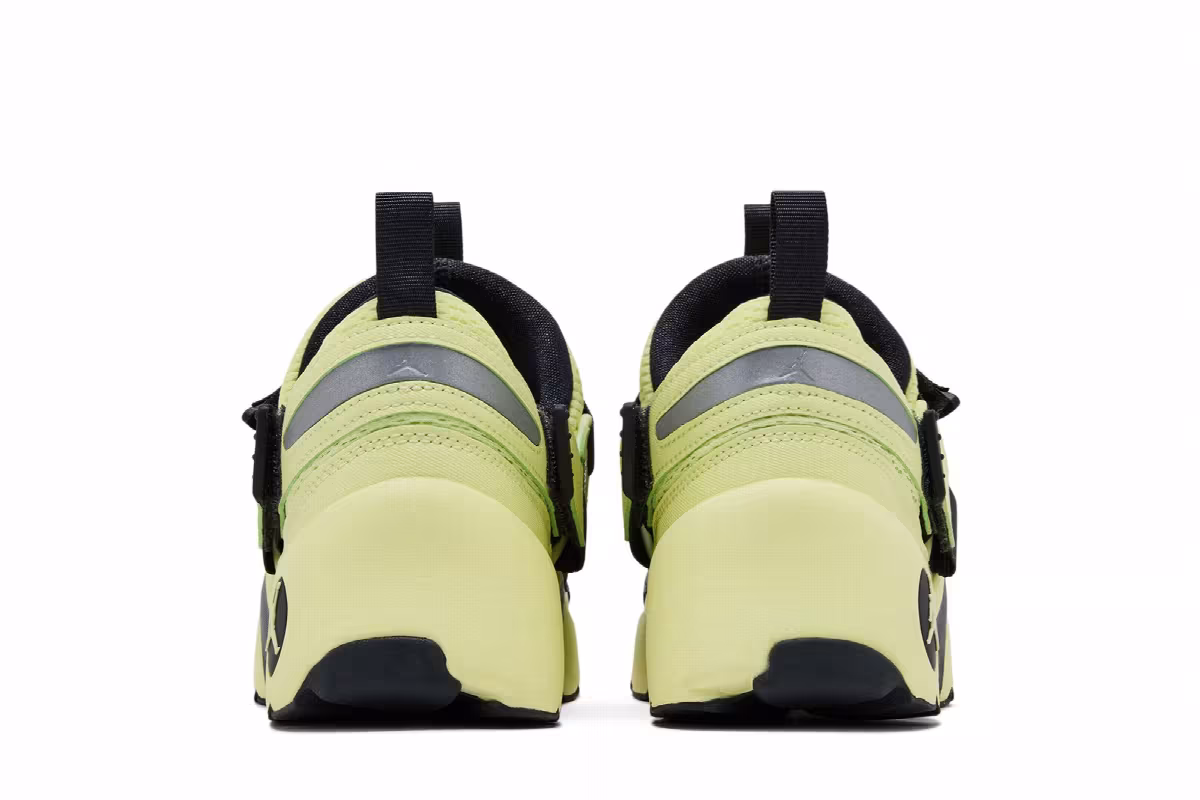 Air Jordan Women's Jordan Trunner LX Luminous Green, view 7
