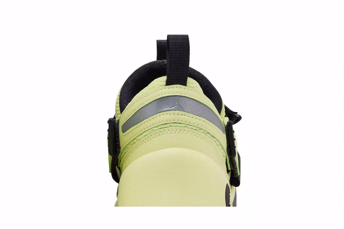 Air Jordan Women's Jordan Trunner LX Luminous Green, view 8