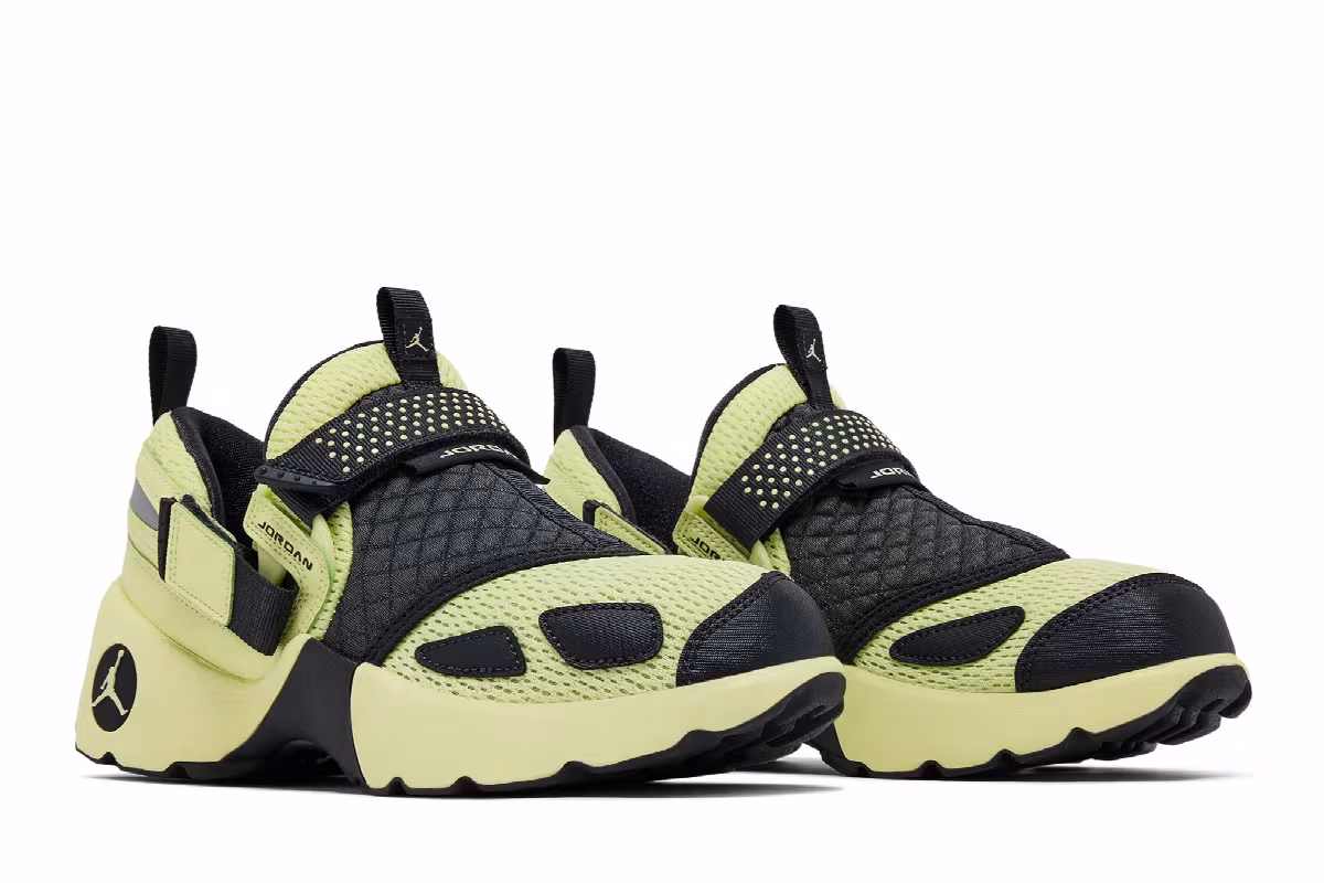 Air Jordan Women's Jordan Trunner LX Luminous Green, view 9