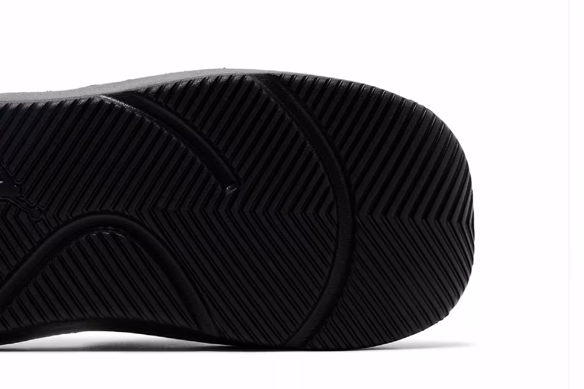 Air Jordan Franchise Slide Black Metallic Gold, view 6
