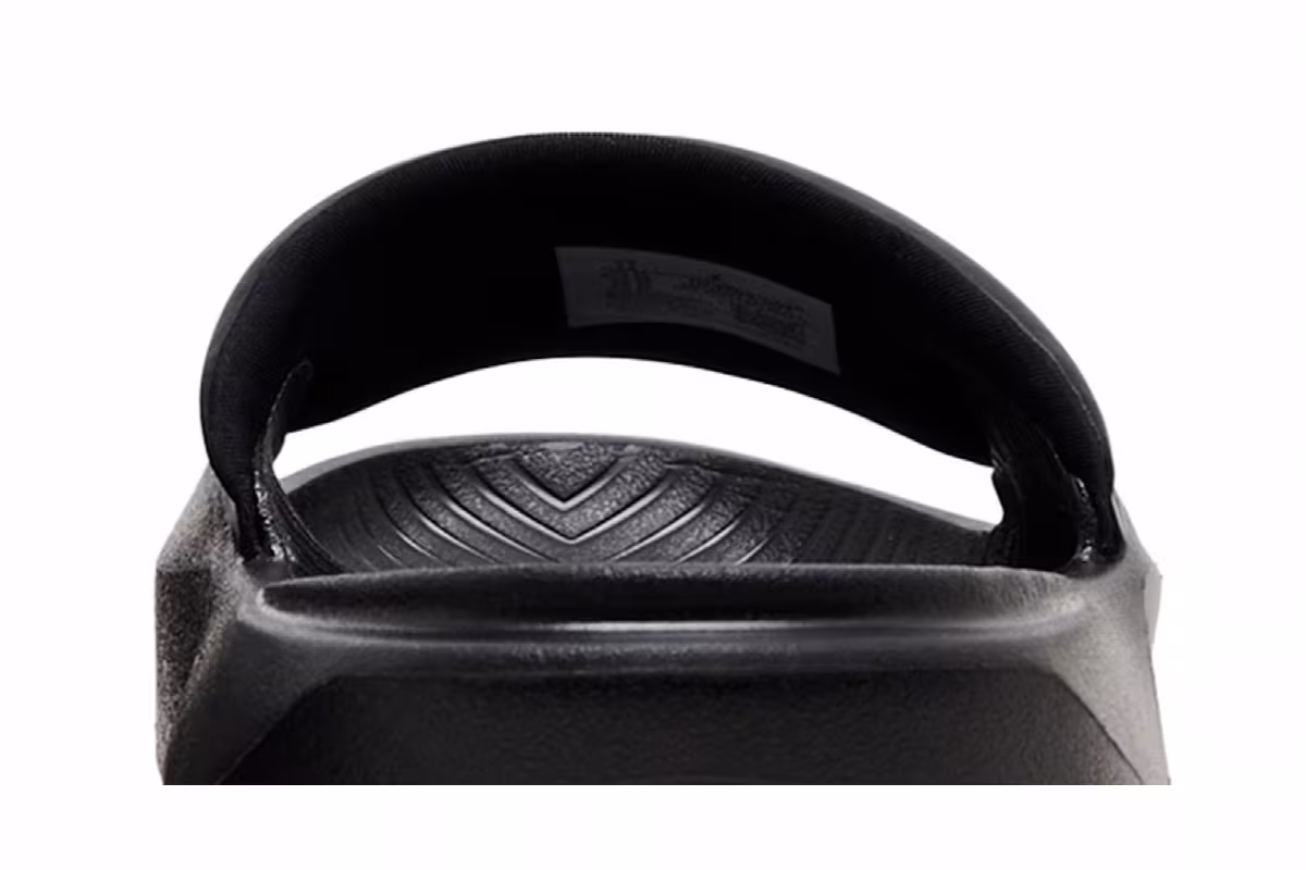 Air Jordan Franchise Slide Black Metallic Gold, view 8