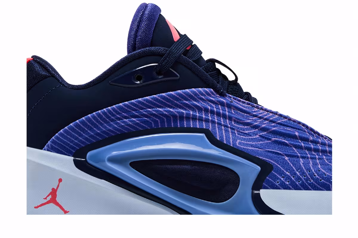 Air Jordan Luka 3 GS Purple Comet, view 3