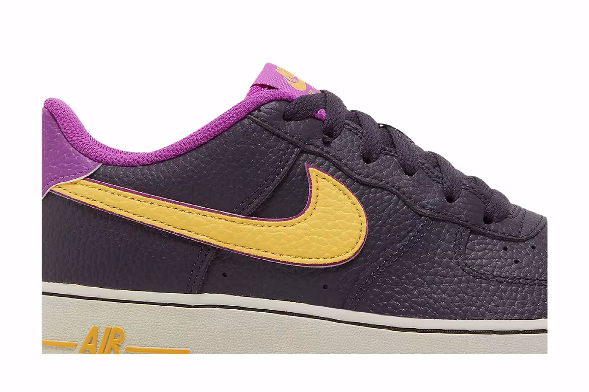 Nike Air Force 1 GS Lakers Alternate, view 3