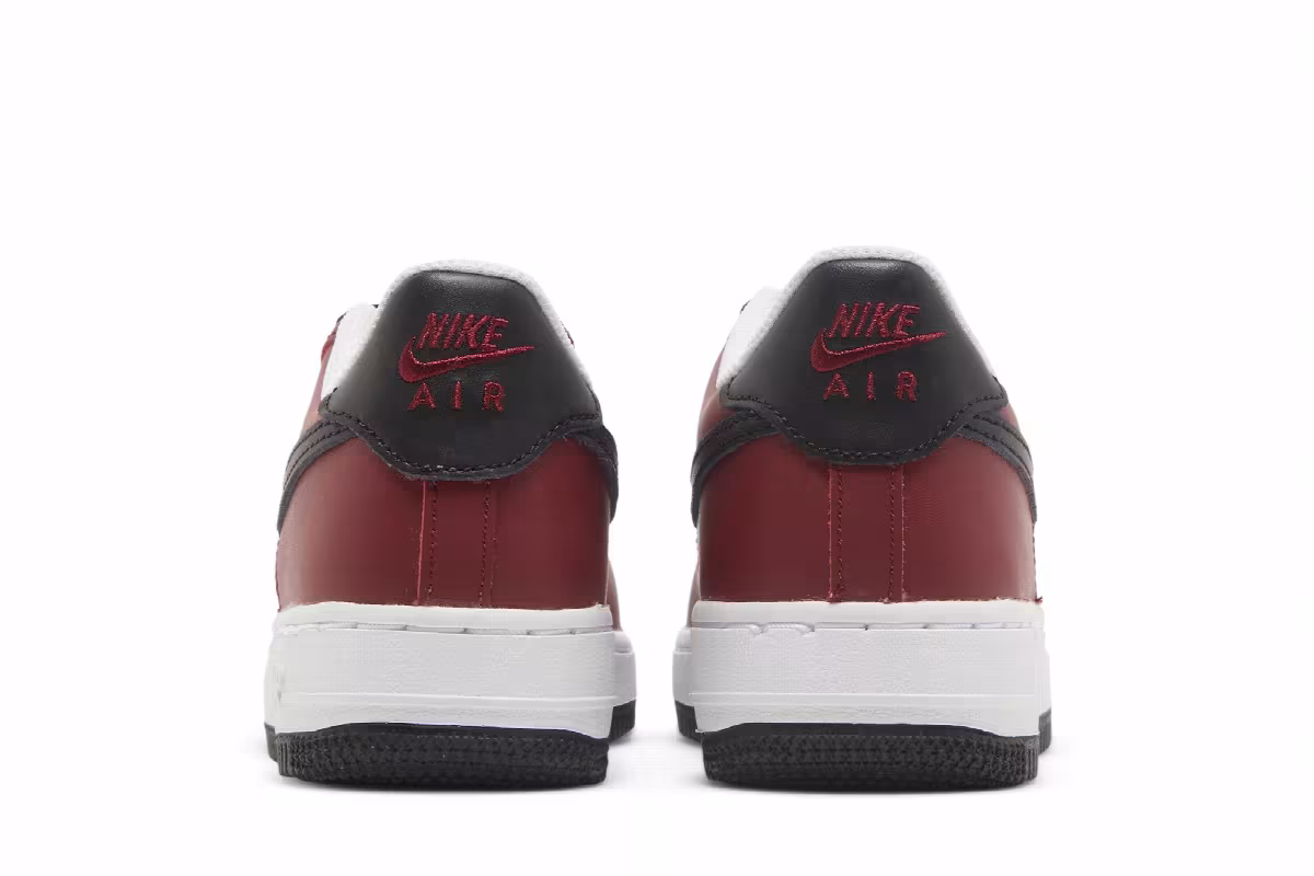 Nike Air Force 1 LV8 GS Team Red, view 7