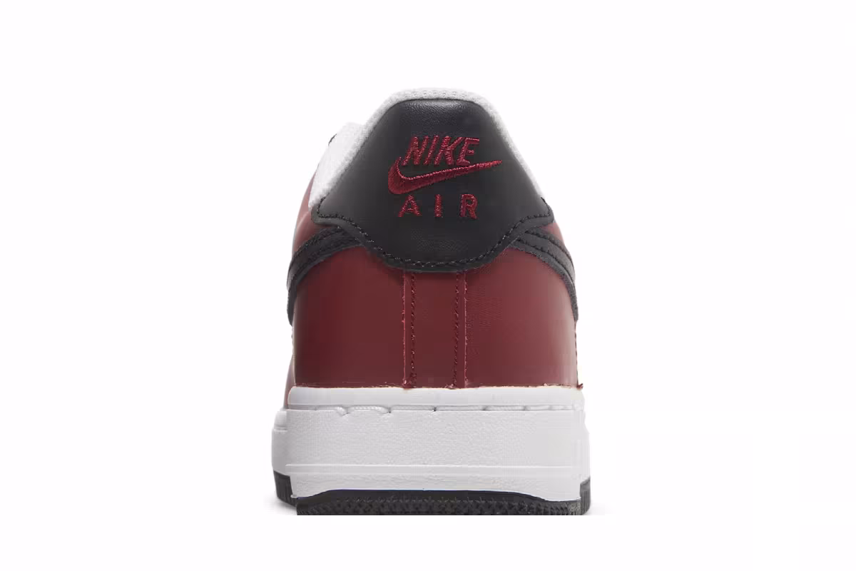 Nike Air Force 1 LV8 GS Team Red, view 8