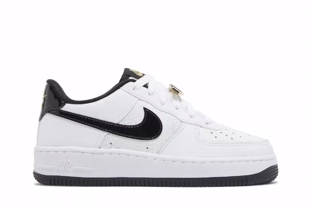 Nike Air Force 1 LV8 GS World Champ, view 2